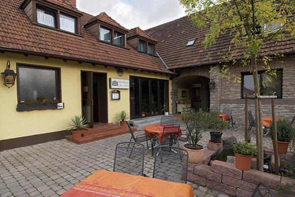 Hotel Am Markt Kleinblittersdorf ภายนอก รูปภาพ