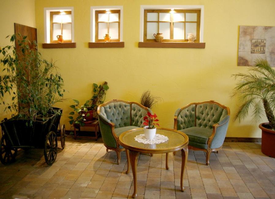 Hotel Am Markt Kleinblittersdorf ภายนอก รูปภาพ